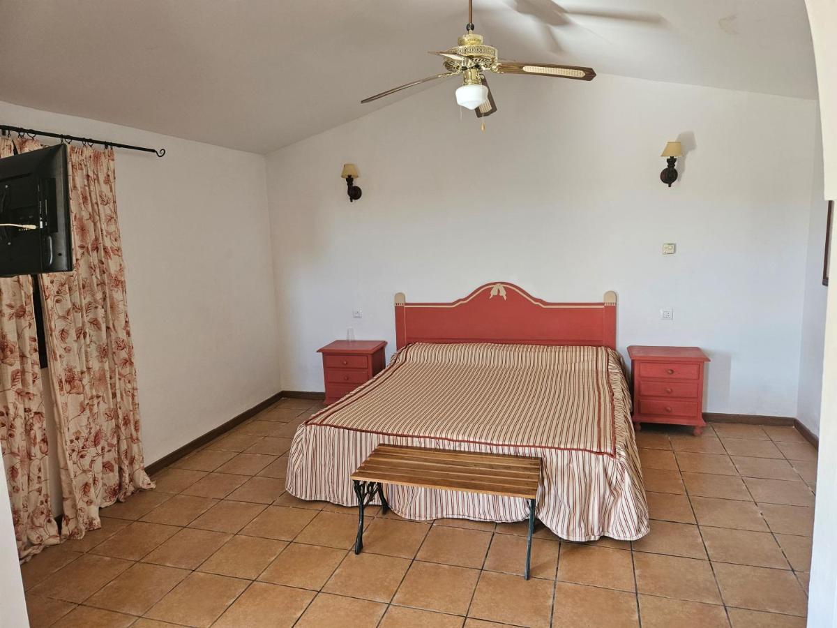 Hotel Rural Portilla De Monfraguee Toril  Εξωτερικό φωτογραφία