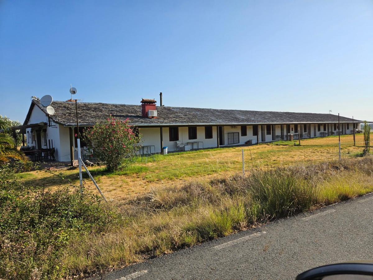 Hotel Rural Portilla De Monfraguee Toril  Εξωτερικό φωτογραφία